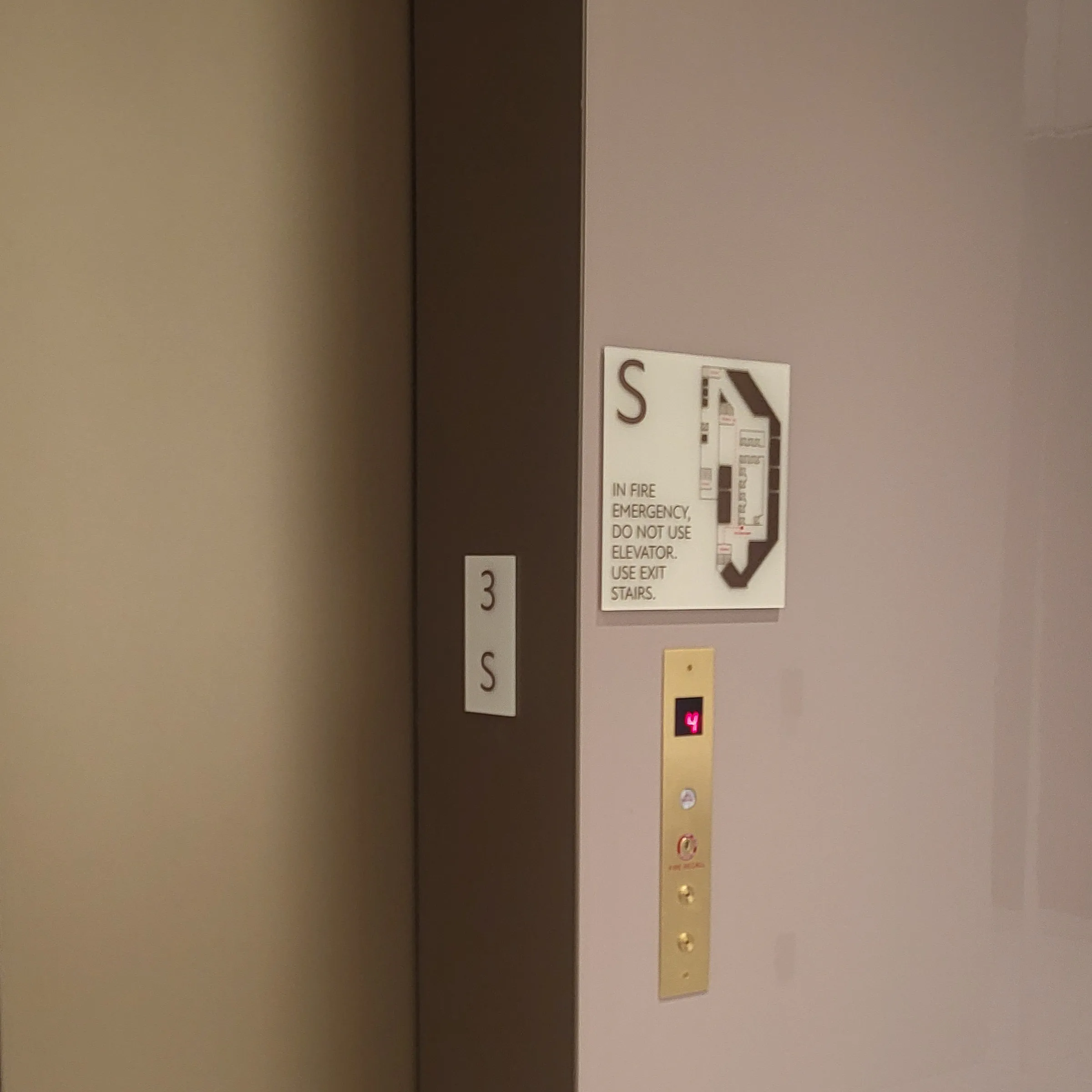 590 Madison Ave — image 6