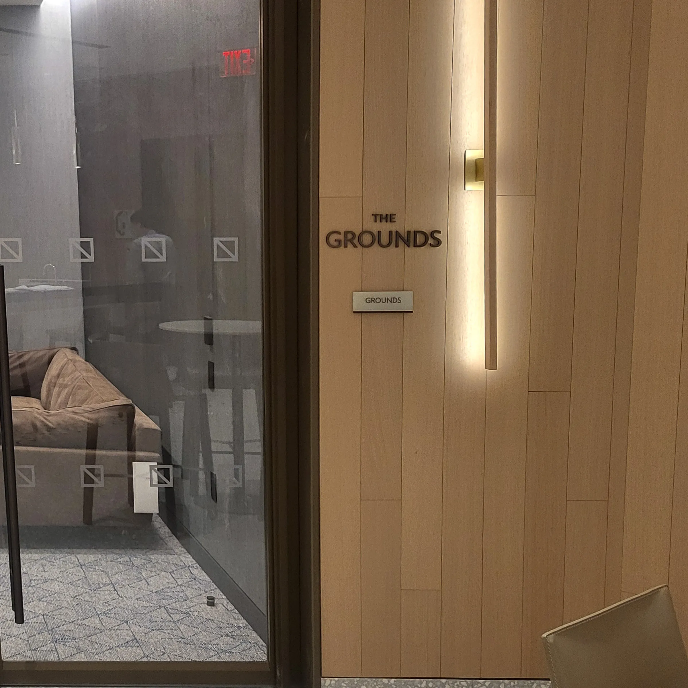 590 Madison Ave — image 7